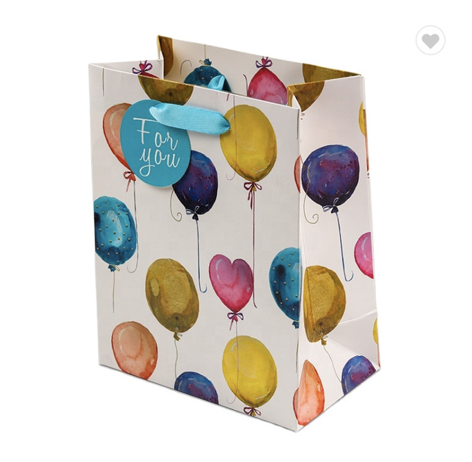 Niestandardowa torebka papierowa 25x15x35cm z uchwytem kolorowe wzory balonów 0